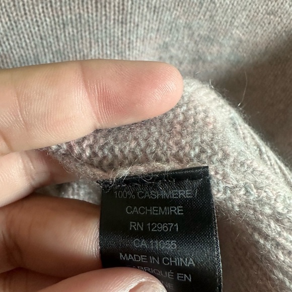 360 Cashmere Michelle Star Pullover Crewneck
Sweater Small - Picture 6 of 6